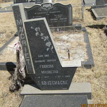 L - Vanne :: Surnames - L