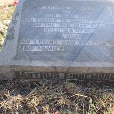 F - Vanne :: Surnames - F