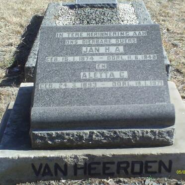 HEERDEN Jan H.A., van 1874-1948 &amp; Aletta C. 1893-1971