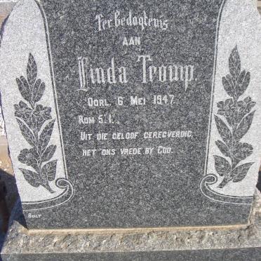 TROMP Linda -1947