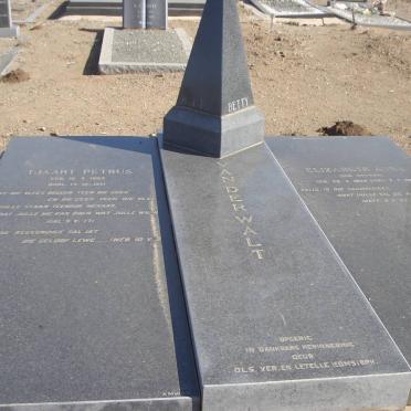 WALT Tjaart Petrus, van der 1892-1971 &amp; Elizabeth Anna SNYMAN 1894-1984