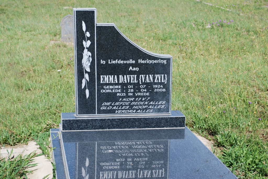 DAVEL Emma, van nee VAN ZYL 1924-2008