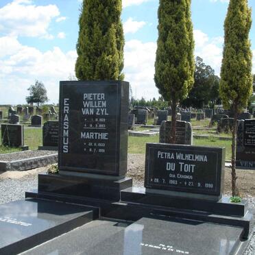 ERASMUS Pieter Willem van Zyl 1928-1993 &amp; Marthie 1933-1991 :: DU TOIT Petra Wilhelmina nee ERASMUS 1963-1990