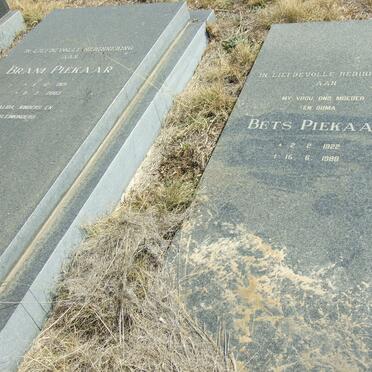 PIEKAAR Bram 1921-2003 &amp; Bets 1922-1988