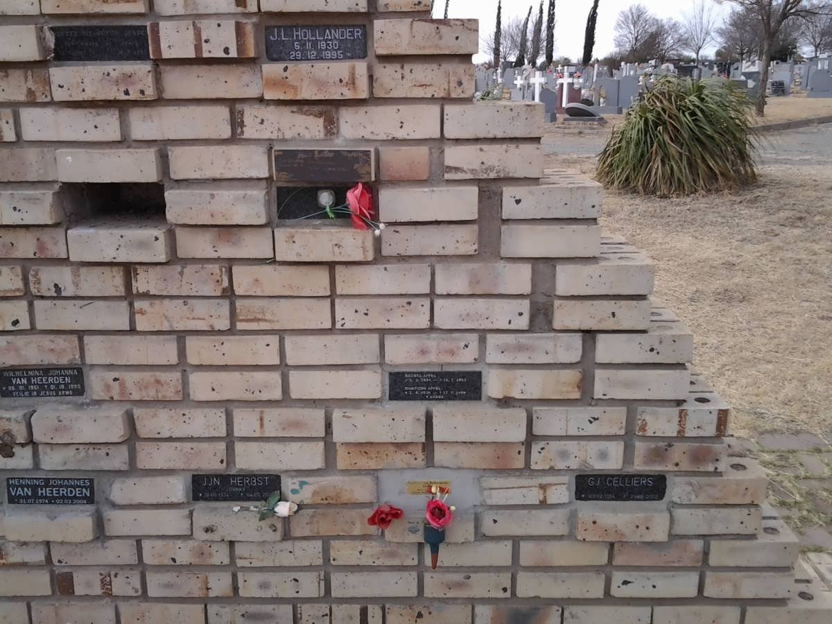 09. Memorial Wall