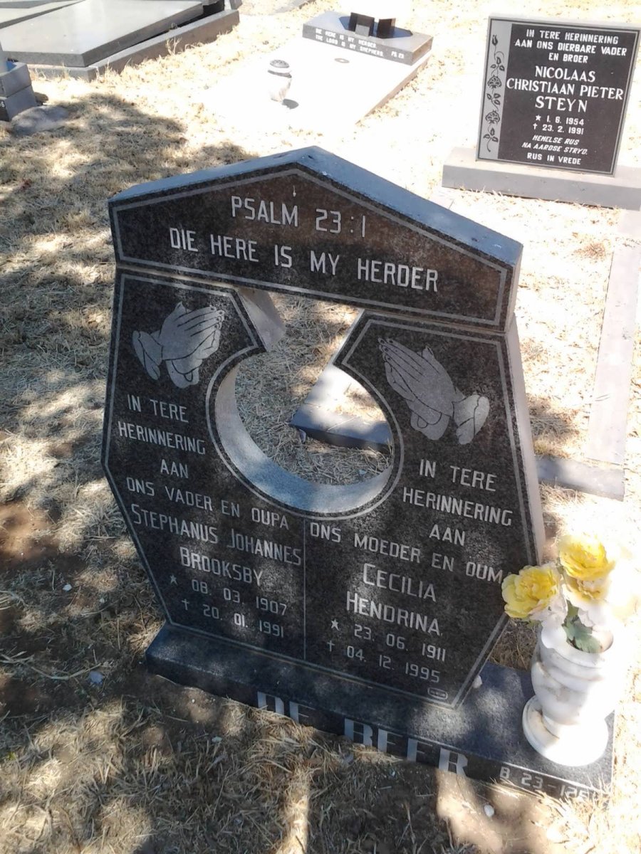 BEER Stephanus Johannes Brooksby, de 1907-1991 &amp; Cecilia Hendrina 1911-1995