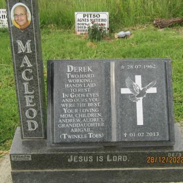 MACLEOD Derek 1962-2013