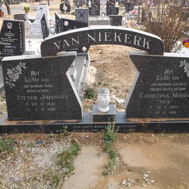 NIEKERK Pieter Johannes, van 1993-1996 &amp; Christina Morina 1934-1994