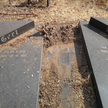 NEL Gert 1918-1982 &amp; Baby 1924-