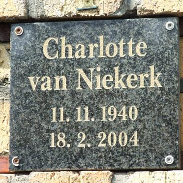 NIEKERK Charlotte, van 1940-2004