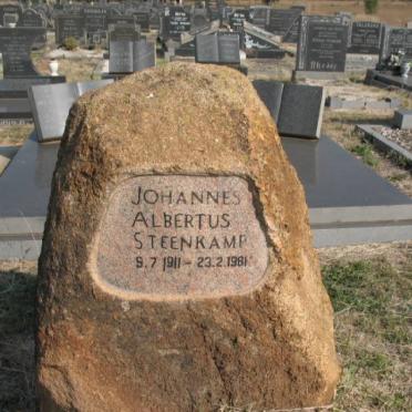 STEENKAMP Johannes Albertus 1911-1981