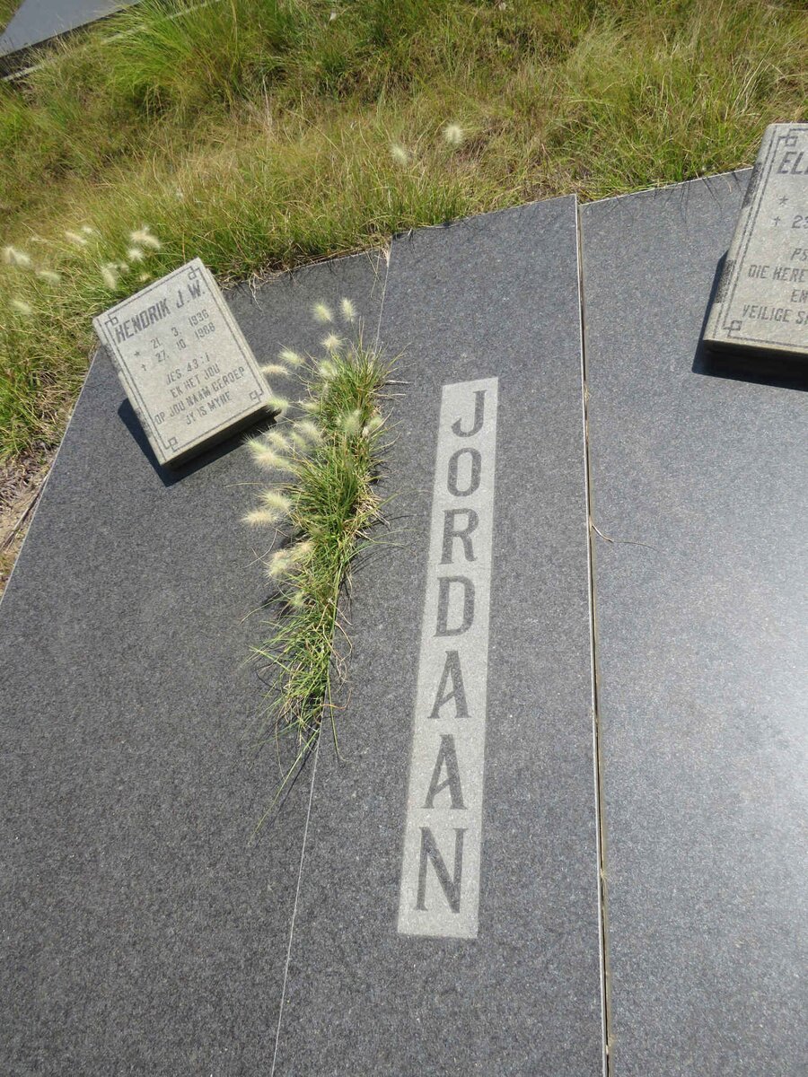 JORDAAN Hendrik J.W. 1936-1988 & Elizabeth J. 1939-2000 _1