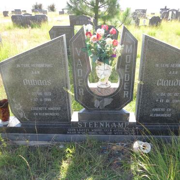 STEENKAMP Oubaas 1922-1998 & Claudie 1927-2010 