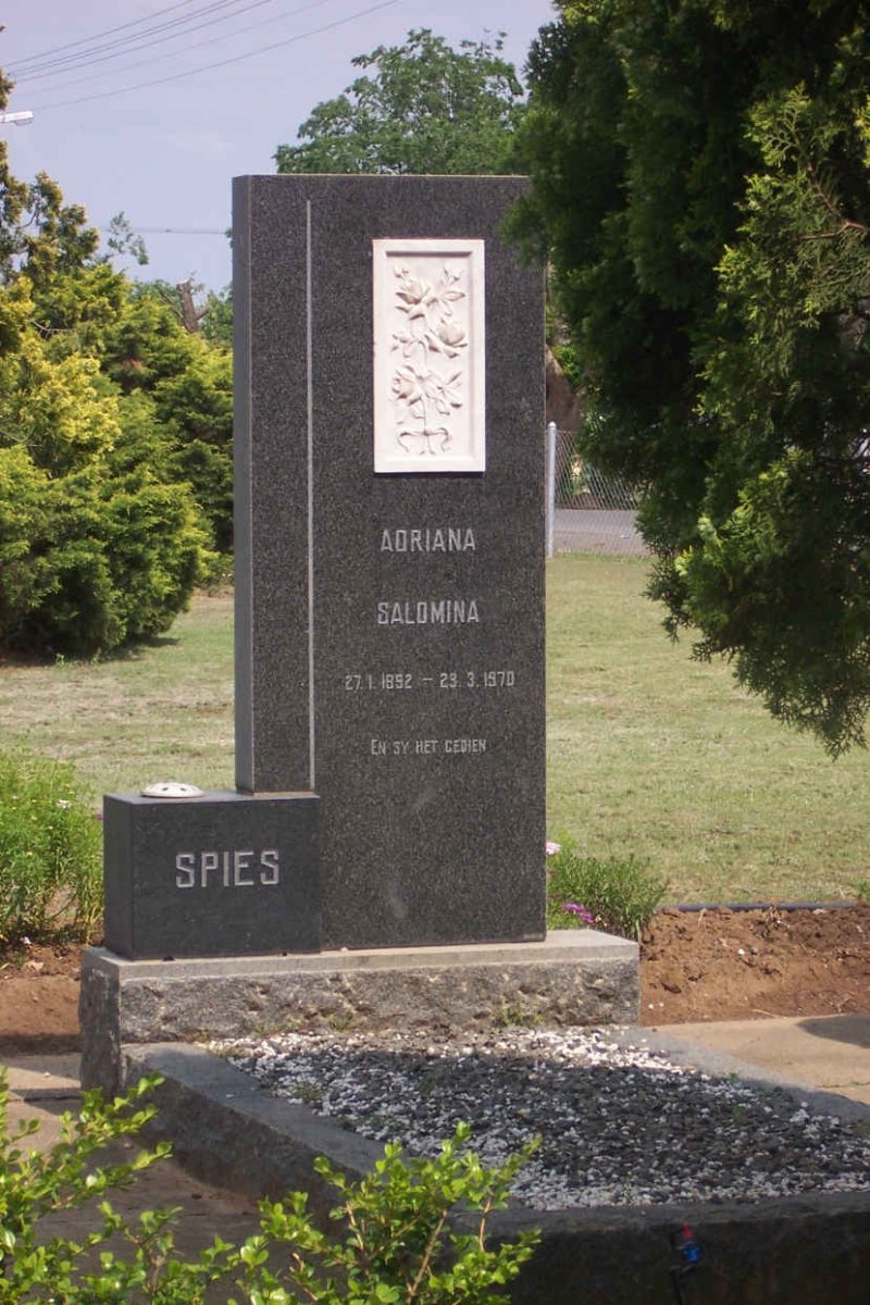 SPIES Adriana Salomina 1892-1970