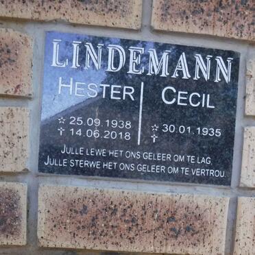 LINDEMANN Cecil 1935- &amp; Hester 1938-2018