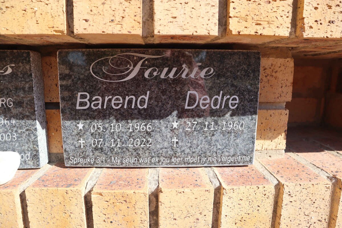 FOURIE Barend 1966-2022 & Dedre 1960