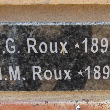 ROUX D.G. 1891-1977 &amp; M.M. 1892-1981