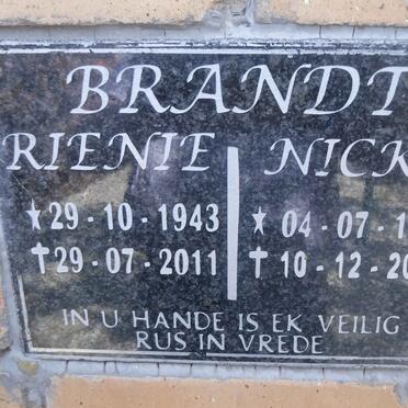 BRANDT Nick 1935-2014 &amp; Rienie 1943-2011