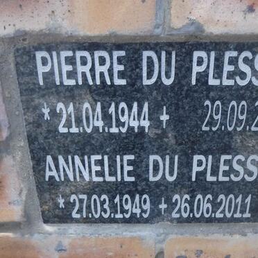 PLESSIS Pierre, du 1944-2011 &amp; Annelie 1949-2011