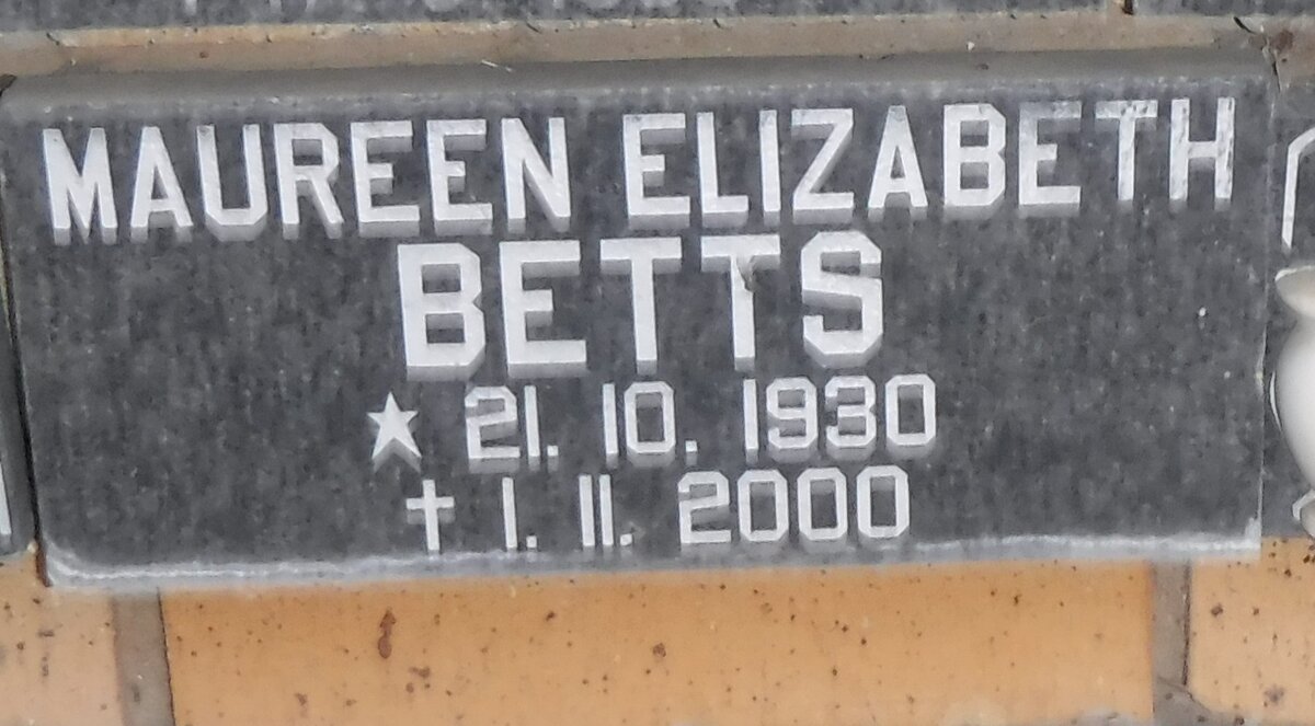 BETTS Maureen Elizabeth 1930-2000