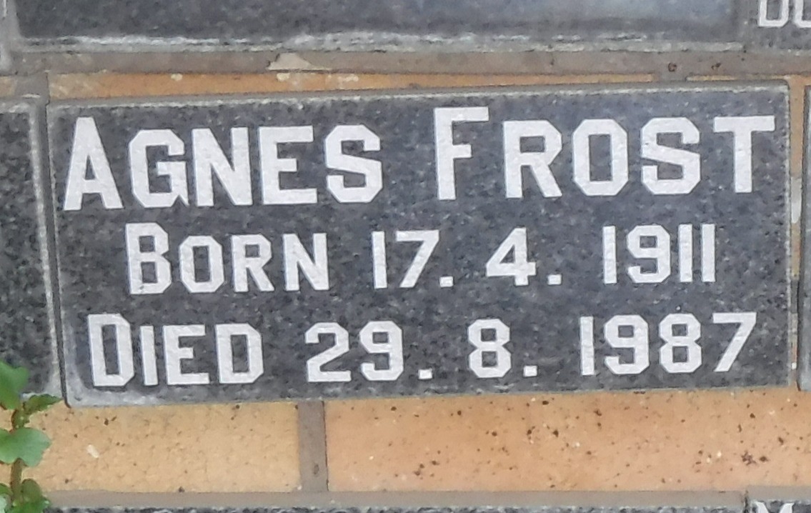 FROST Agnes 1911-1987