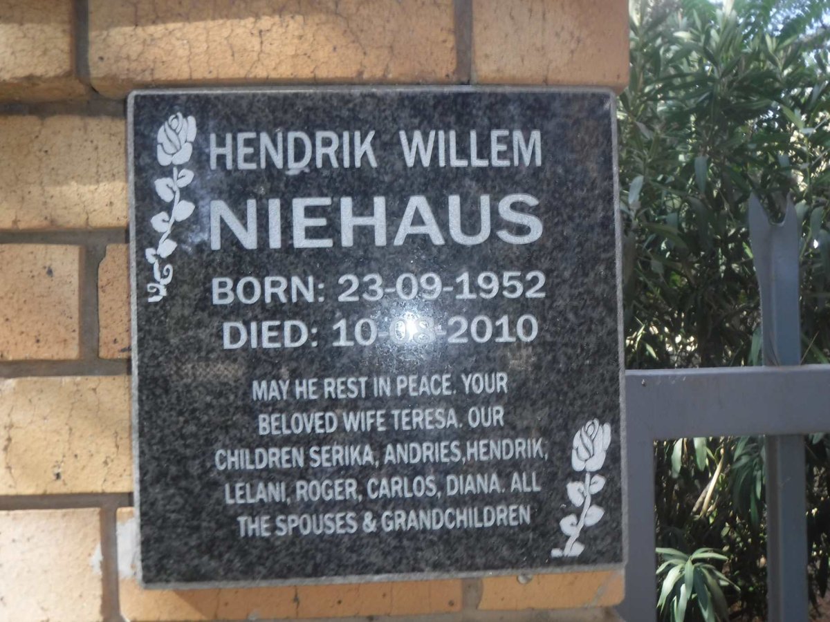 NIEHAUS Hendrik Willem 1952-2010