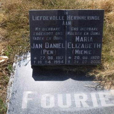 FOURIE Jan Daniel 1917-1994 &amp; Maria Elizabeth  1920-2005