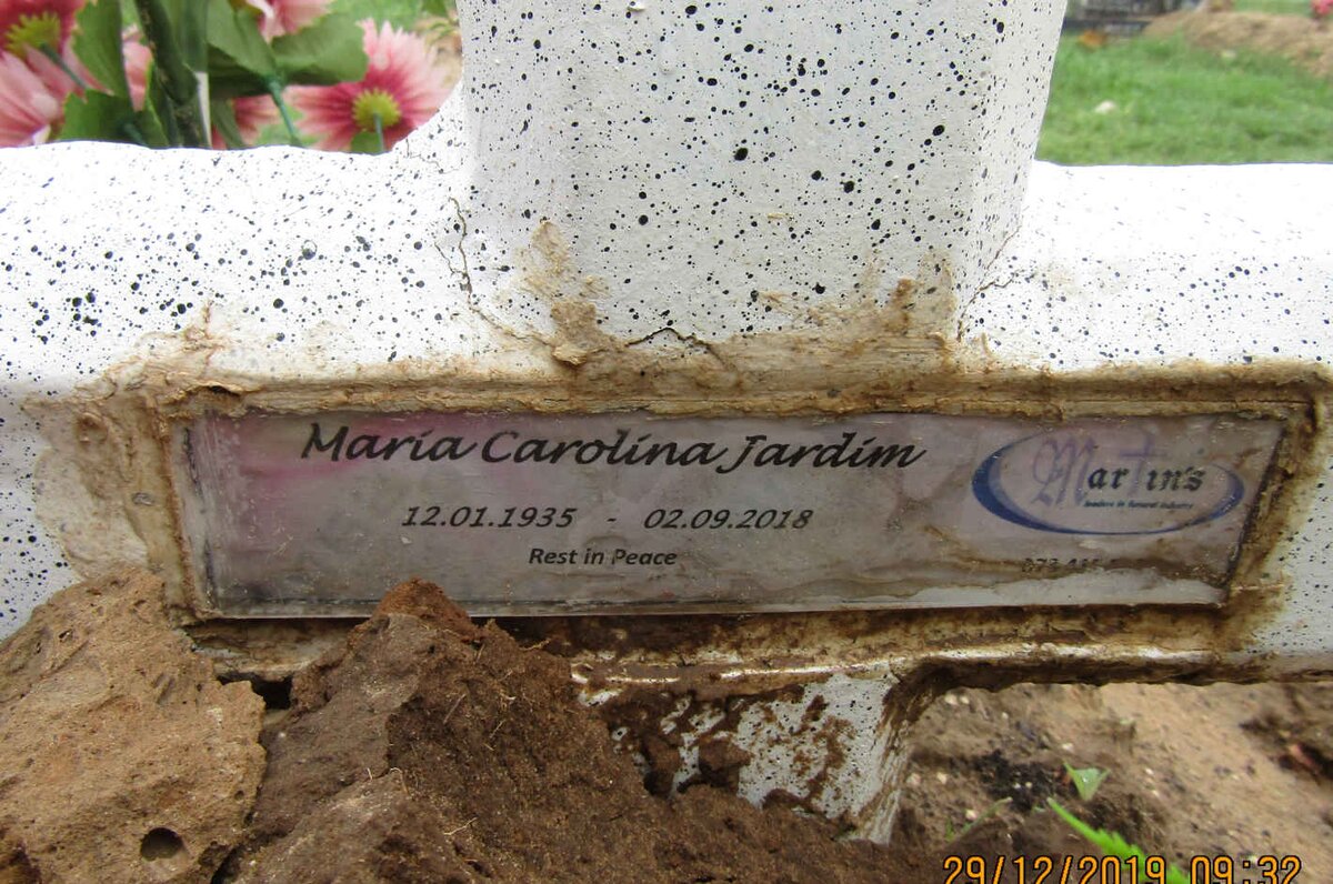 JARDIM Maria Carolina 1935-2018