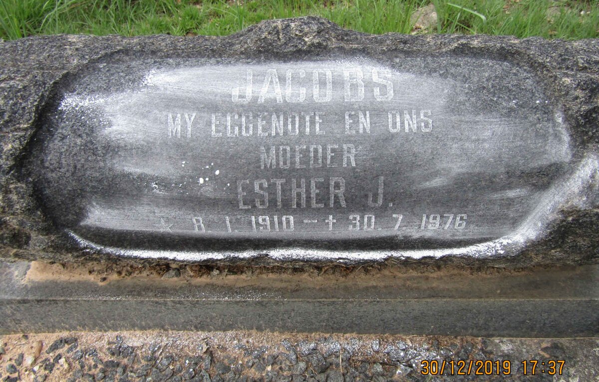 JACOBS Esther J. 1910-1976