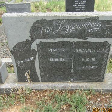 LOGGERENBERG Johannes J.A., van 1912-1967 &amp; Susie E. LUBBE 1916-