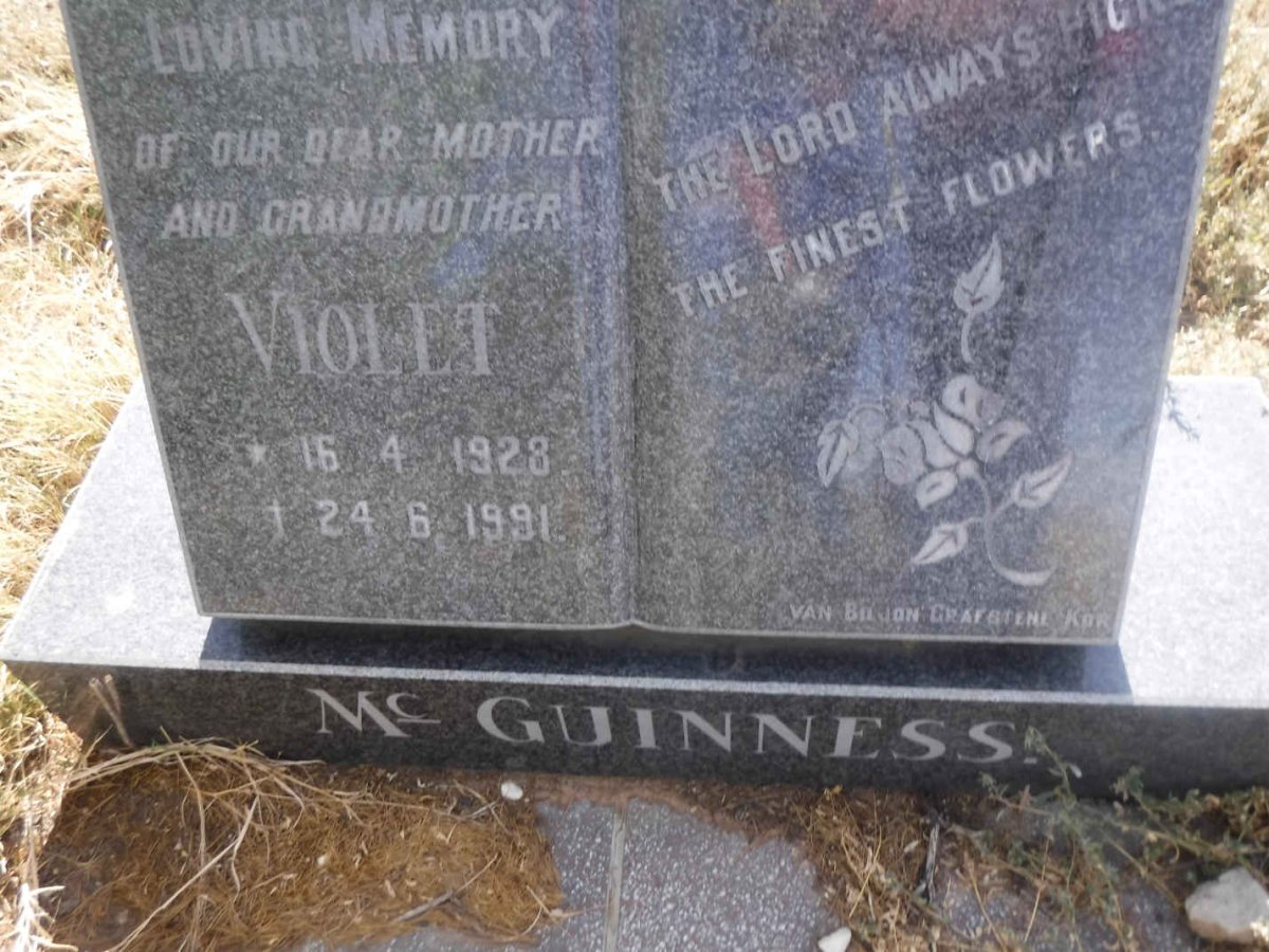 McGUINNESS Violet 1928-1991