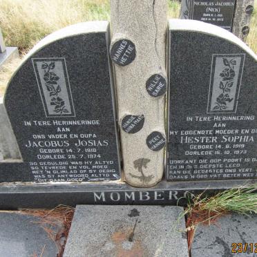 MOMBERG Jacobus Josias 1918-1974 &amp; Hester Sophia 1919-1973