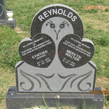 REYNOLDS Mervyn Walter 1933-2010 &amp; Cynthia 1939-2009