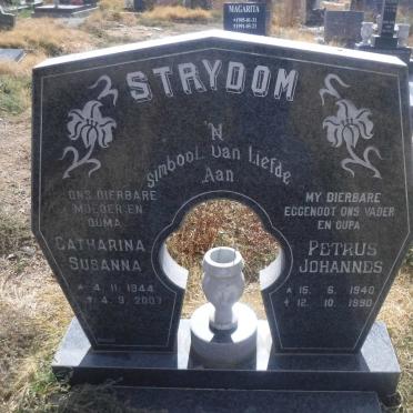 STRYDOM Petrus Johannes 1940-1990 &amp; Catharina Susanna 1944-2007