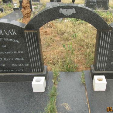 VERMAAK Nicolaas Johannes 1901-1971 &amp; Hester Aletta Louisa 1907-1981