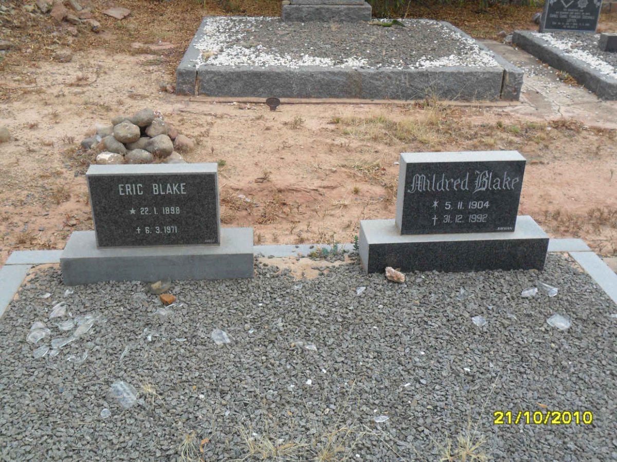 BLAKE Eric 1898-1971 &amp; Mildred 1904-1992