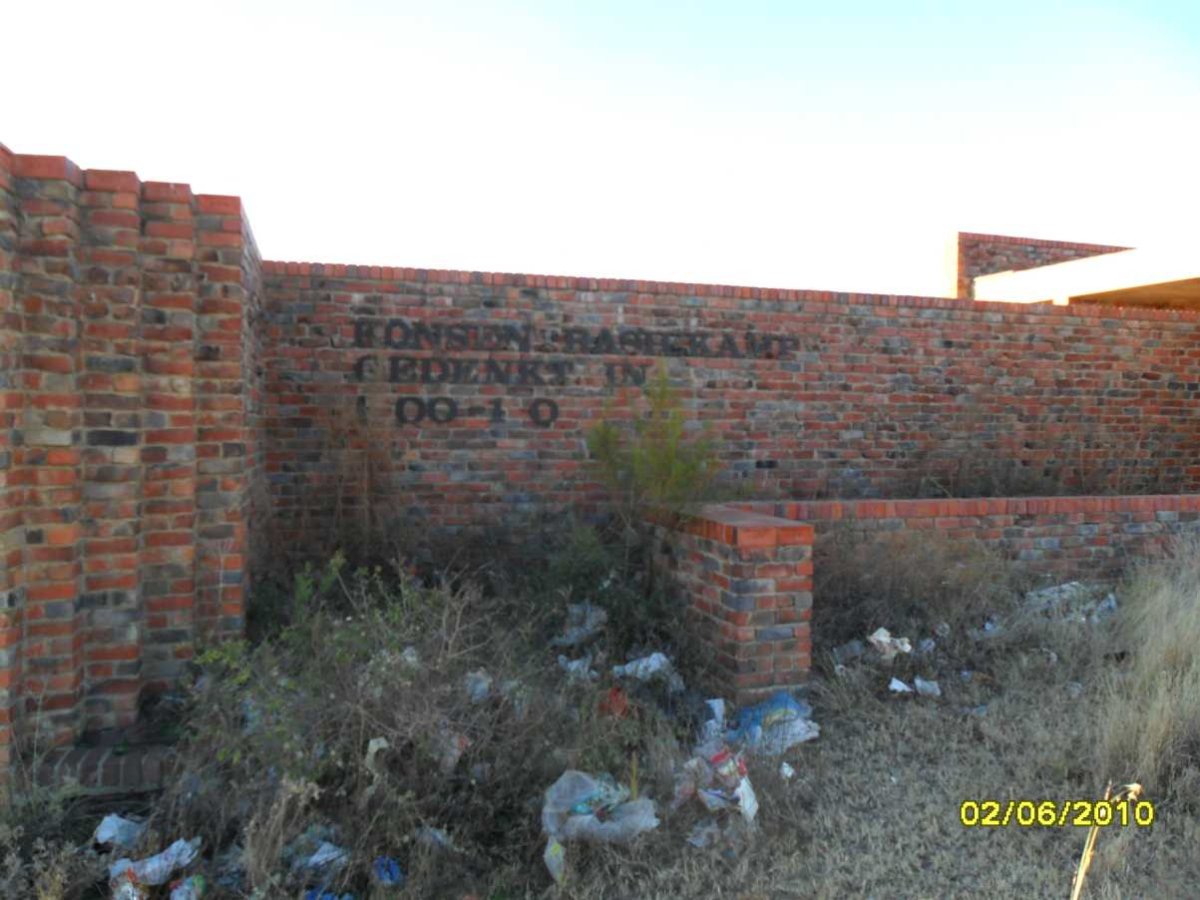 1. Konsentrasiekamp-gedenktuin