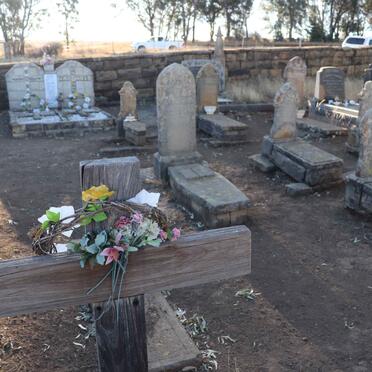 Free State, ZASTRON district, Monongahela 190, farm cemetery
