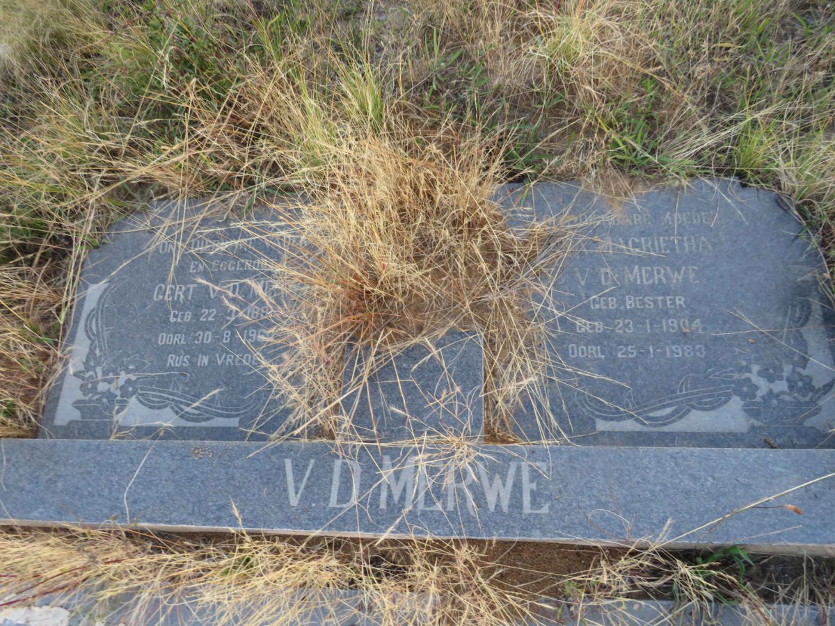MERWE Gert, v.d. 1881-1963 & Anna Magrietha BESTER 1904-1983_1