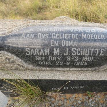 SCHUTTE Sarah M.J. nee DRY 1881-1965