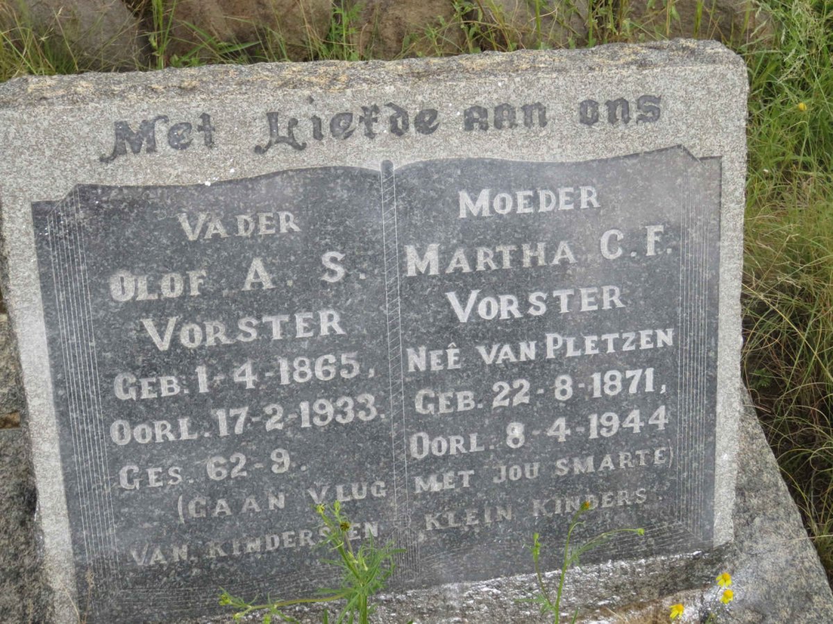 VORSTER Olof A.S. 1865-1933 &amp; Martha C.F. VAN PLETZEN 1871-1944