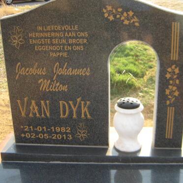 DYK Jacobus Johannes Milton, van 1982-2013