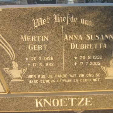 KNOETZE Mertin Gert 1926-1982 &amp; Anna Susanna Dubretta 1932-2005