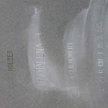 BERG Daniel M.J., van den 1917-1984 &amp; Magdalena J. OLIVIER 1911-1985