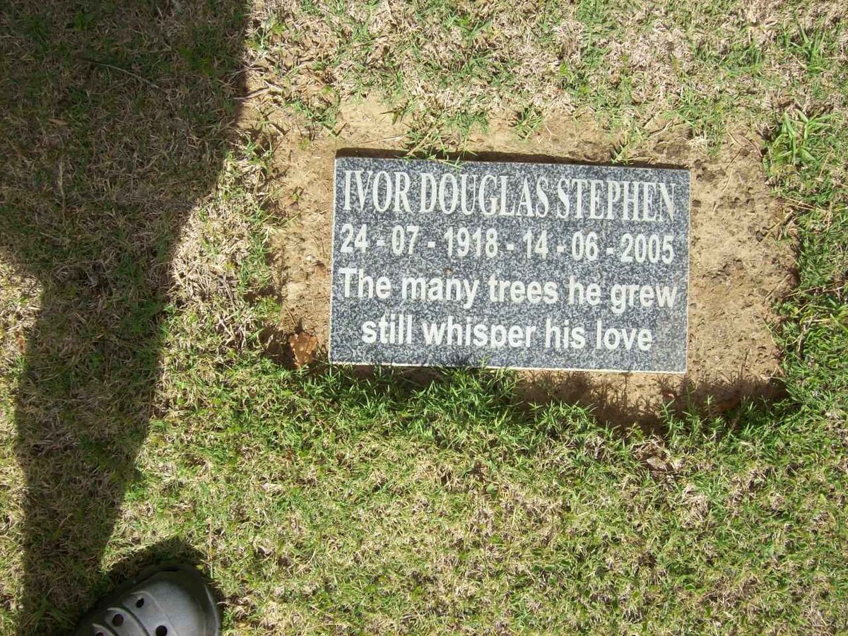 STEPHEN Ivor Douglas 1918-2005