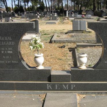 KEMP Michal Helgard 1912-1994 &amp; Anna Maria E. V.D. WESTHUIZEN 1912-