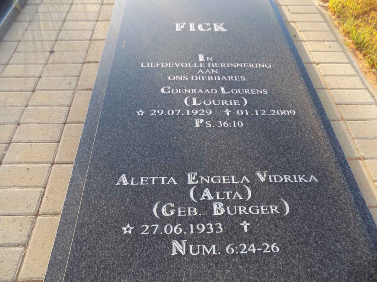 FICK Coenraad Lourens 1929-2009 &amp; Aletta Engela Vidrika BURGER 1933-