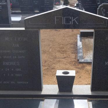 FICK Andries 1916-1984 &amp; Maria Elizabeth BRUWER 1921-1986
