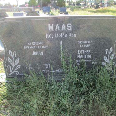 MAAS Johan 1920-1992 &amp; Esther Martha HUMPHRIES 1919-