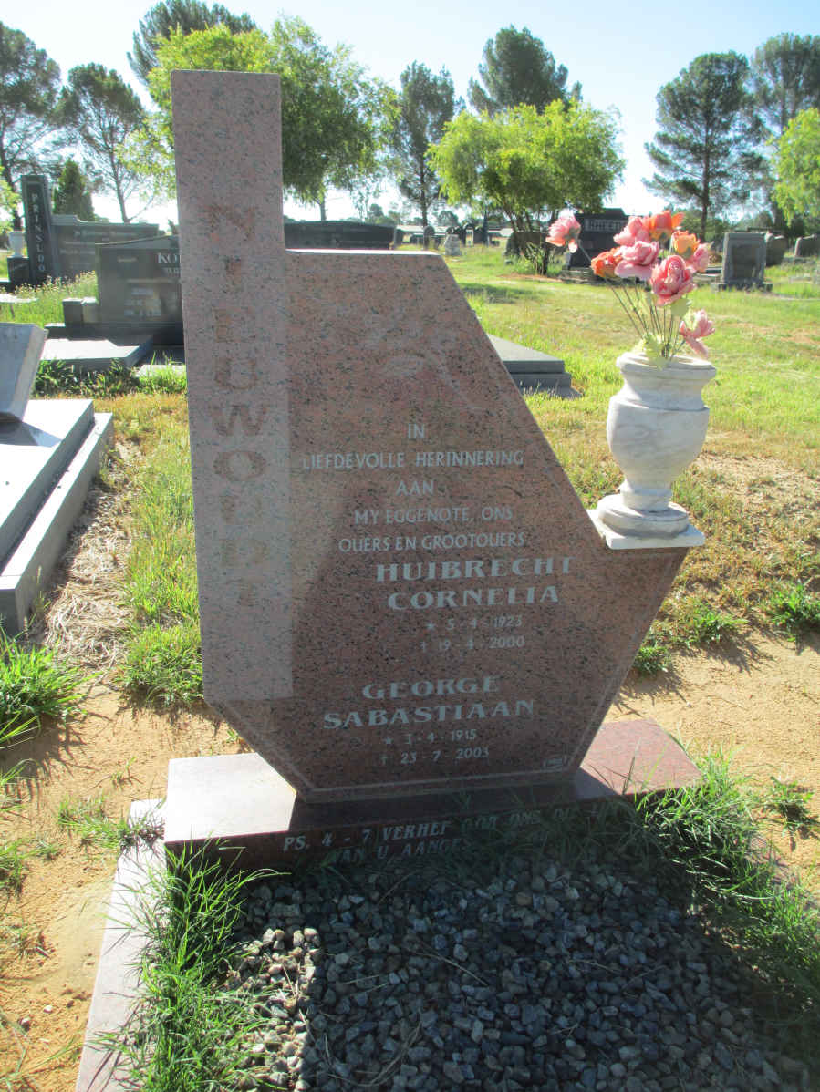 NIEUWOUDT George Sabastiaan 1915-2003 &amp; Huibrecht Cornelia 1923-2000